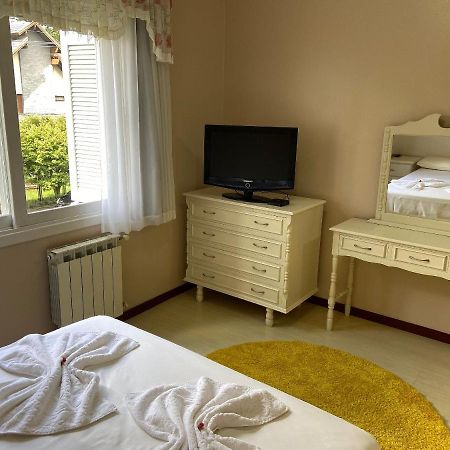 Apartamento Duplex De Gramado By Cia Da Temporada Luaran gambar
